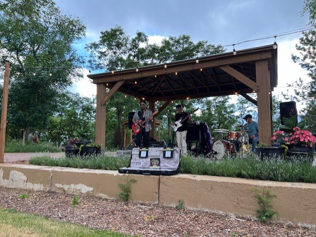 Band at Hillside Gardens